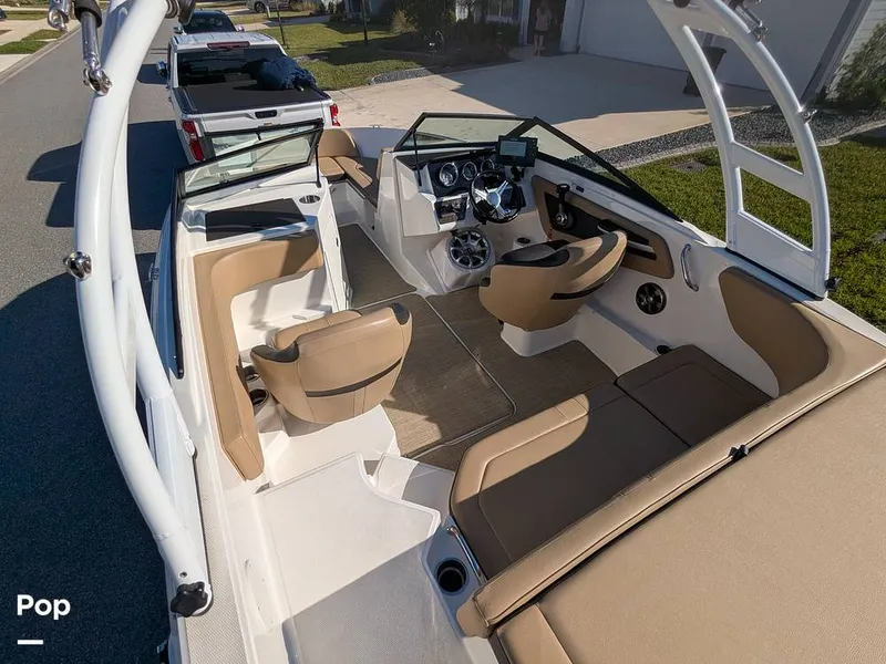 Slide: The Image of Sea Ray SPX190 2020 - 16345978