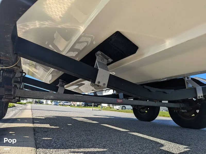 Slide: The Image of Sea Ray SPX190 2020 - 16346056