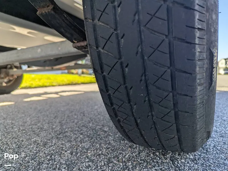 Slide: The Image of Sea Ray SPX190 2020 - 16346066