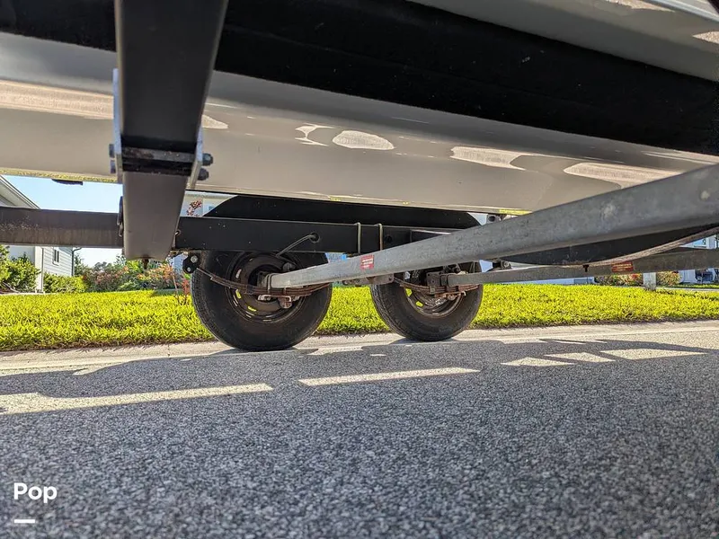 Slide: The Image of Sea Ray SPX190 2020 - 16346067