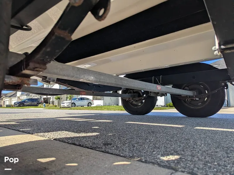 Slide: The Image of Sea Ray SPX190 2020 - 16346070