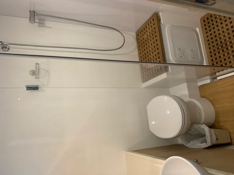 Slide: The Image of Aquila 44 2022 - 12