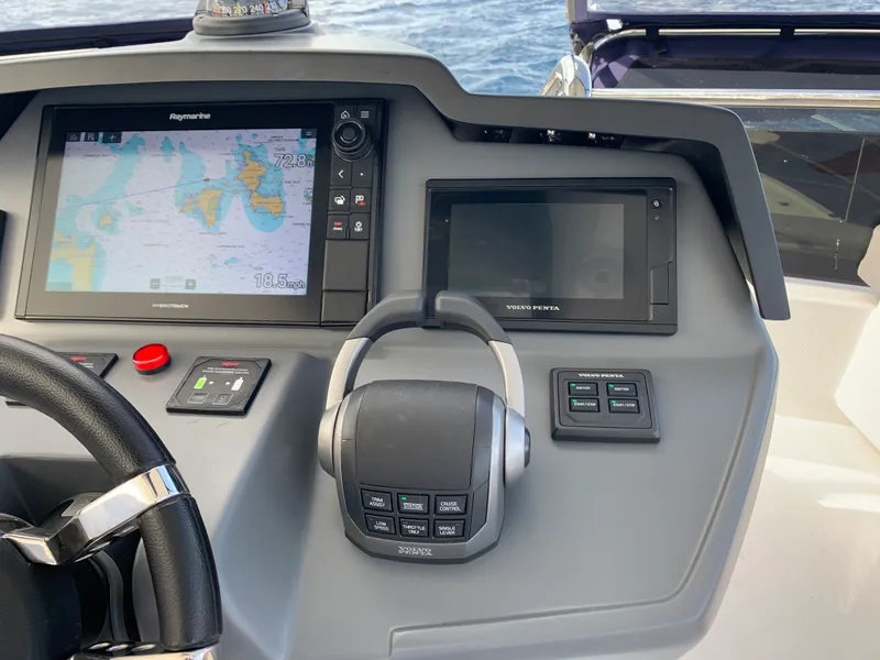 Slide: The Image of Aquila 44 2022 - 5