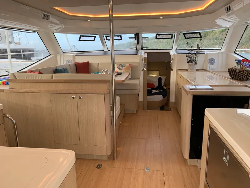 Slide: The Image of Aquila 44 2022 - 6