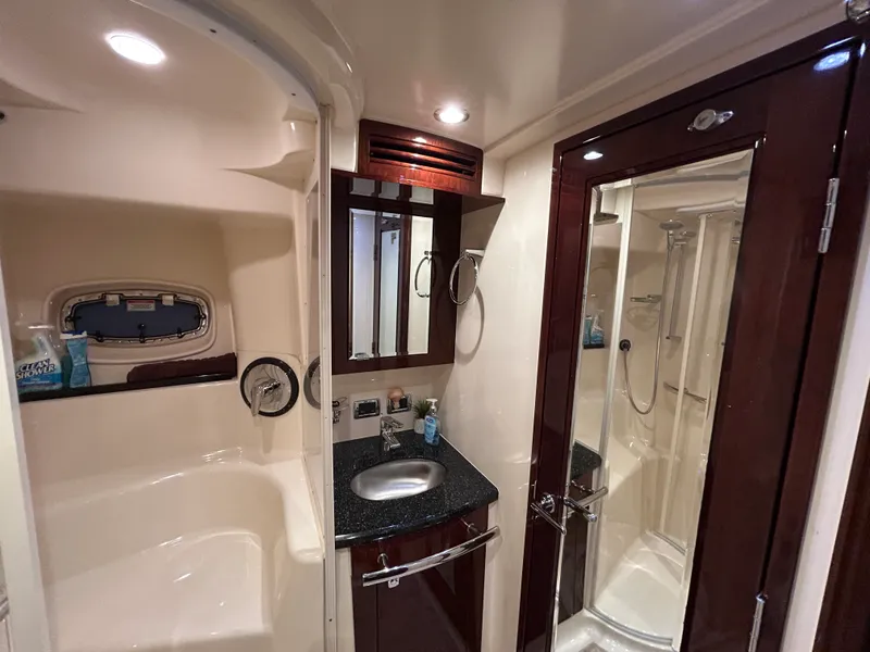 Slide: The Image of Sea Ray 610 SUNDANCER 2010 - 34