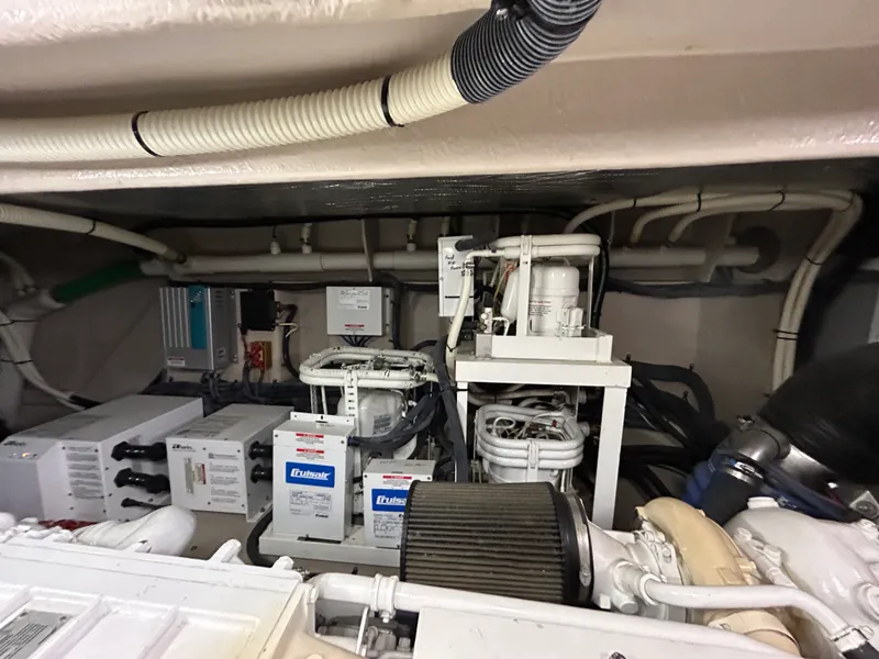 Slide: The Image of Sea Ray 610 SUNDANCER 2010 - 50