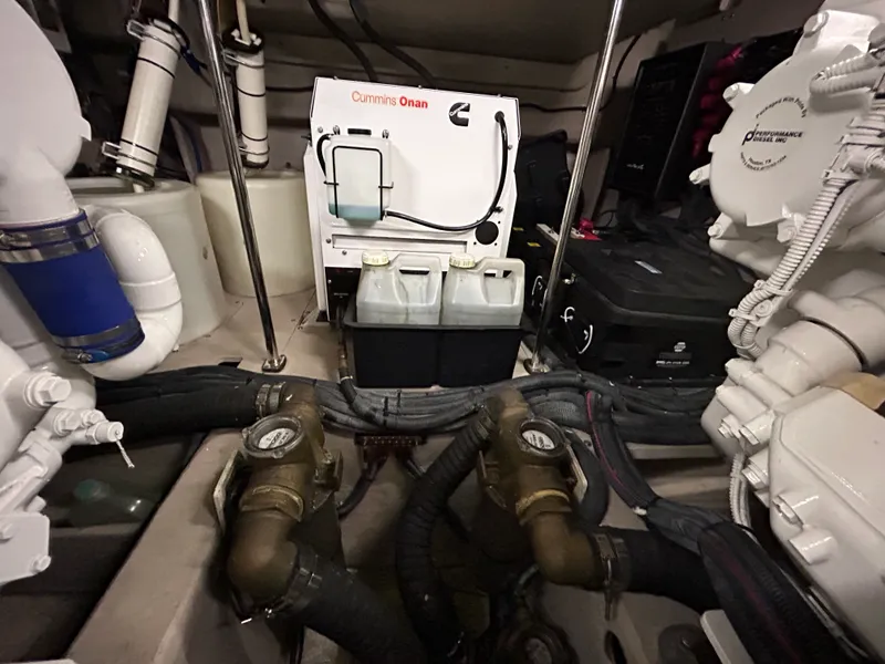 Slide: The Image of Sea Ray 610 SUNDANCER 2010 - 54