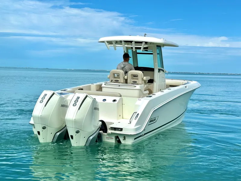Slide: The Image of Boston Whaler 280 OUTRAGE 2022 - 13