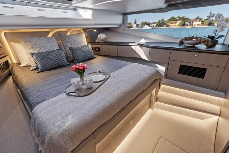 Slide: The Image of Galeon 435 GTO 2026 - 45