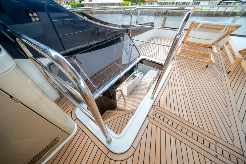 Slide: The Image of Galeon 620 FLY 2026 - 46