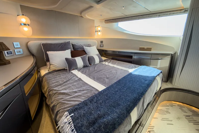 Slide: The Image of Galeon 620 FLY 2026 - 19