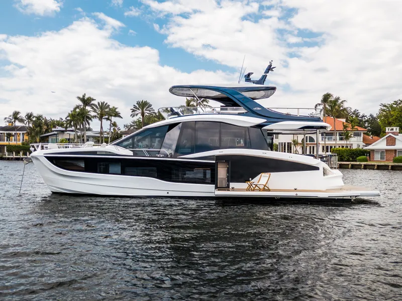 Slide: The Image of Galeon 620 FLY 2026 - 16