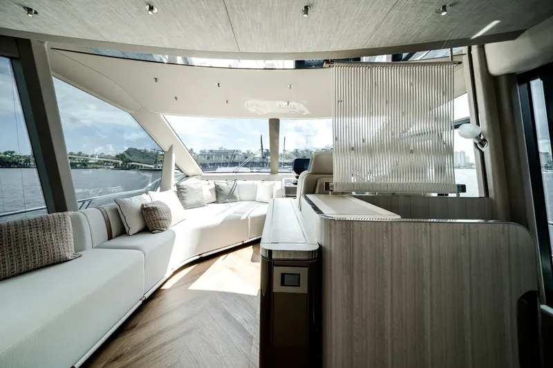 Slide: The Image of Galeon 620 FLY 2026 - 22