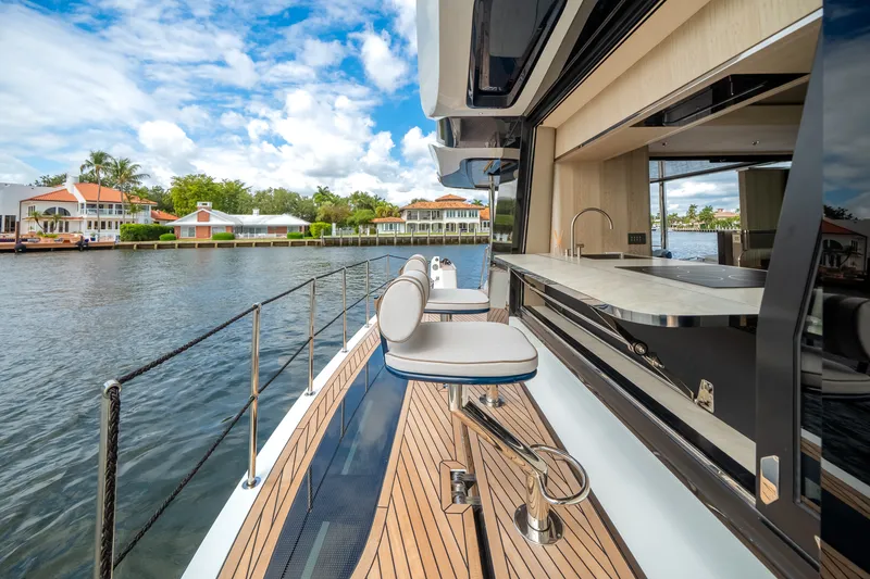 Slide: The Image of Galeon 620 FLY 2026 - 42