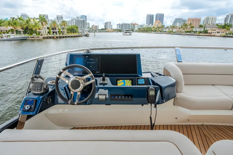 Slide: The Image of Galeon 620 FLY 2026 - 52