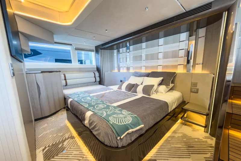 Slide: The Image of Galeon 620 FLY 2026 - 17