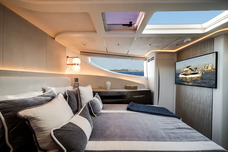Slide: The Image of Galeon 620 FLY 2026 - 34