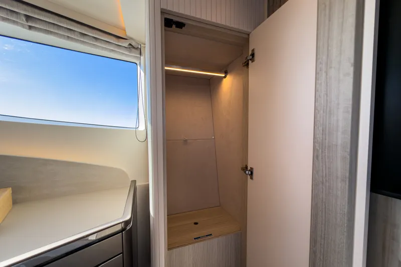 Slide: The Image of Galeon 620 FLY 2026 - 20