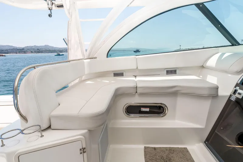 Slide: The Image of Pursuit OS 385 Offshore 2022 - 18