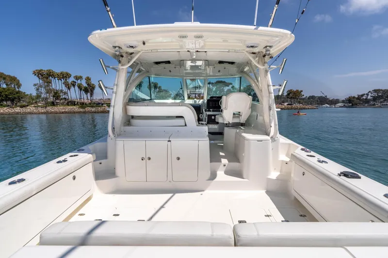 Slide: The Image of Pursuit OS 385 Offshore 2022 - 8