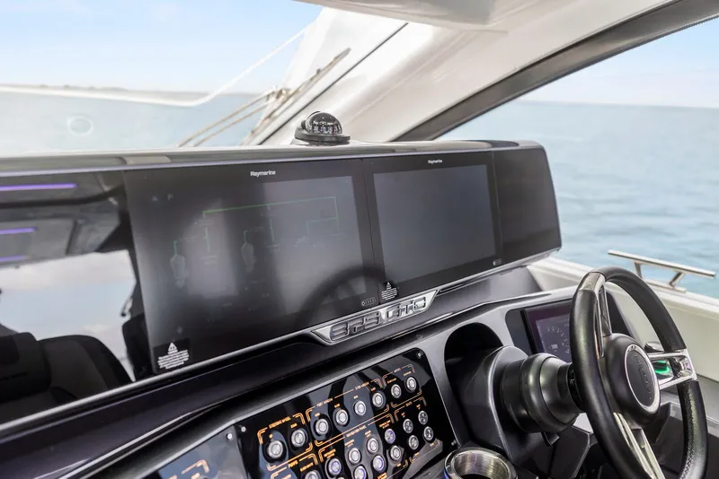 Slide: The Image of Galeon 375 GTO 2023 - 14