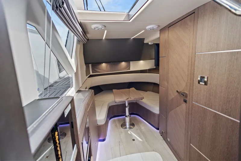 Slide: The Image of Galeon 375 GTO 2023 - 36