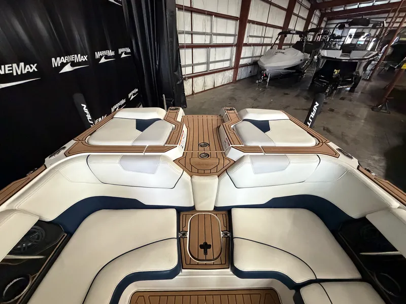 Slide: The Image of Nautique Super Air Nautique GS22 2019 - 13