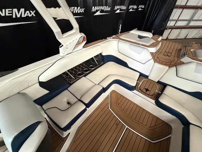 Slide: The Image of Nautique Super Air Nautique GS22 2019 - 14