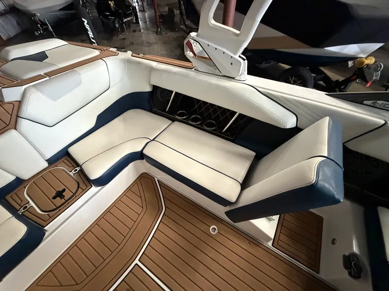 Slide: The Image of Nautique Super Air Nautique GS22 2019 - 18