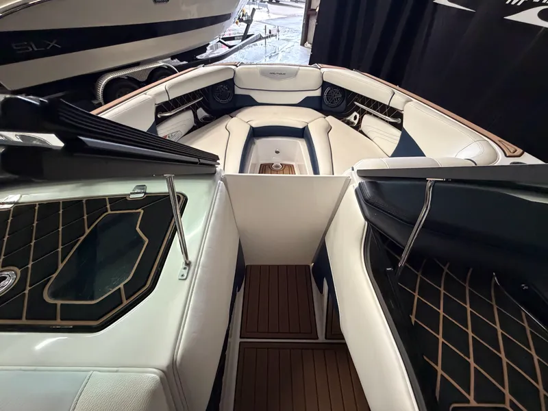 Slide: The Image of Nautique Super Air Nautique GS22 2019 - 35