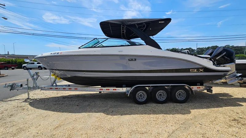 Slide: The Image of Sea Ray SLX 280 OB 2024 - 2