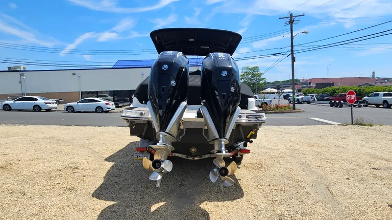 Slide: The Image of Sea Ray SLX 280 OB 2024 - 6