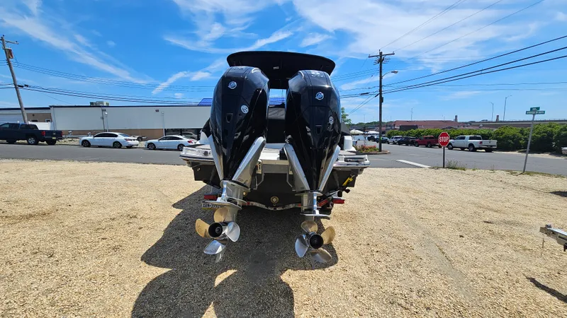 Slide: The Image of Sea Ray SLX 280 OB 2024 - 7