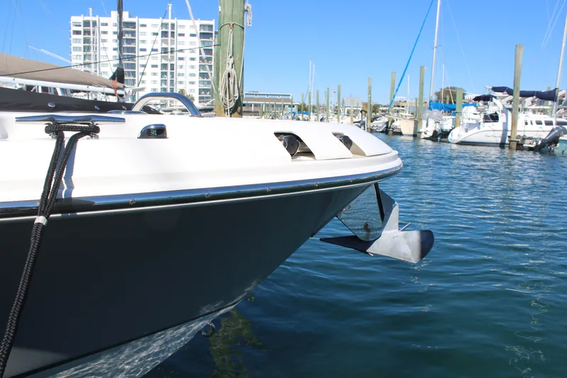 Slide: The Image of Boston Whaler 240 VANTAGE 2023 - 17