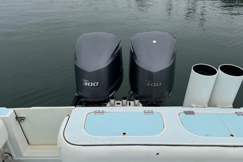 Slide: The Image of Contender 31 Fisharound 2005 - 17