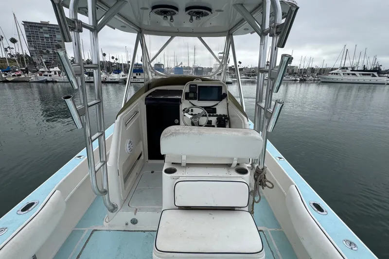 Slide: The Image of Contender 31 Fisharound 2005 - 12