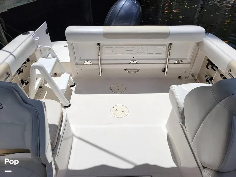 Slide: The Image of Robalo 227 2015 - 16343284