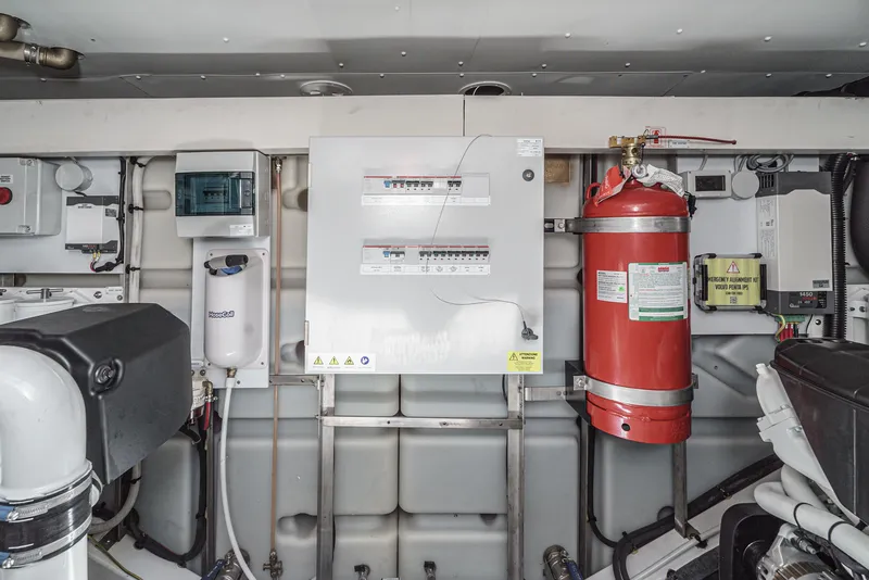 Slide: The Image of Azimut 53 FLY 2024 - 66