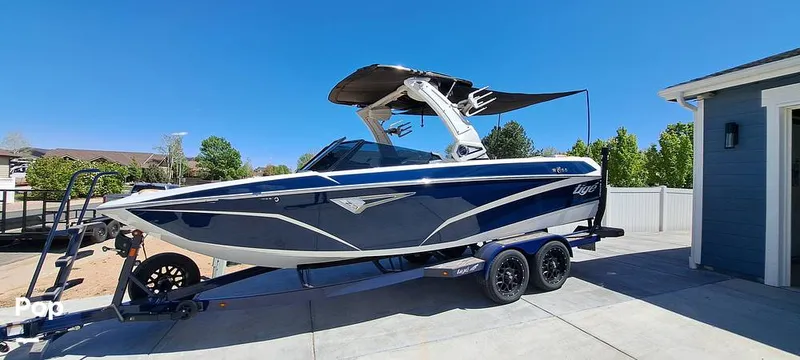 Slide: The Image of Tige Z3 2023 - 16373074