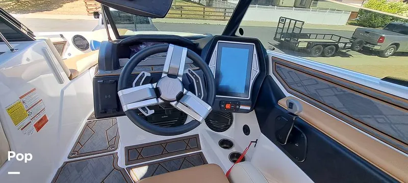 Slide: The Image of Tige Z3 2023 - 16372130