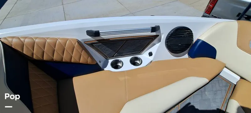 Slide: The Image of Tige Z3 2023 - 16372152