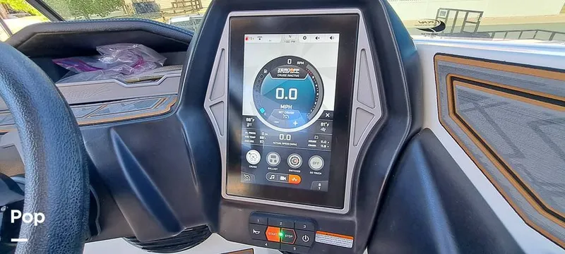 Slide: The Image of Tige Z3 2023 - 16372230