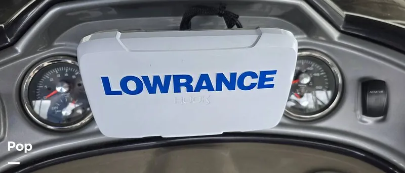 Slide: The Image of Sun Tracker Fishin' Barge 22 DLX 2021 - 16348606