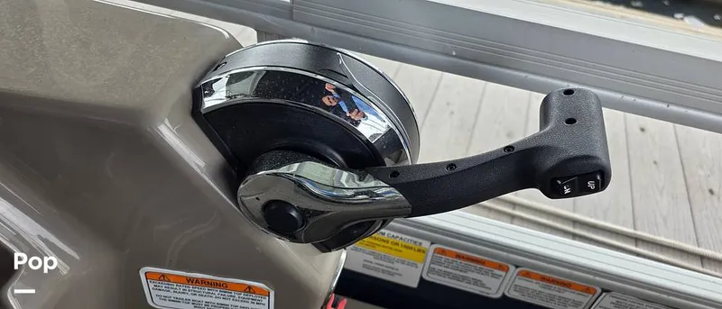 Slide: The Image of Sun Tracker Fishin' Barge 22 DLX 2021 - 16348607