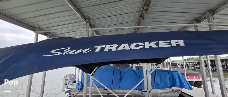 Slide: The Image of Sun Tracker Fishin' Barge 22 DLX 2021 - 16348682