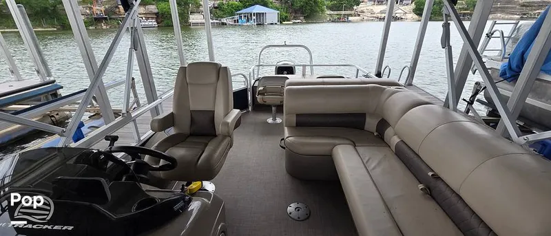 Slide: The Image of Sun Tracker Fishin' Barge 22 DLX 2021 - 16348713