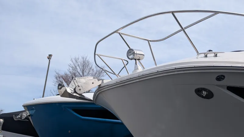 Slide: The Image of Sea Ray 320 SUNDANCER COUPE 2024 - 26