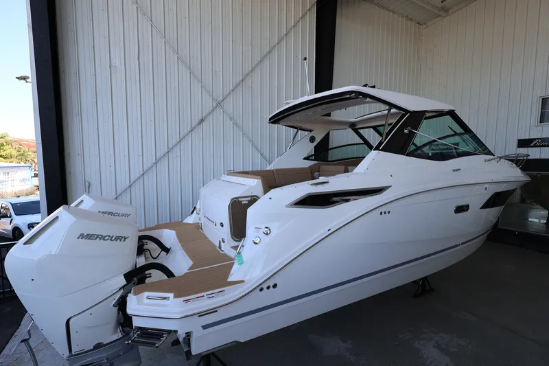 Slide: The Image of Sea Ray Sundancer 320 Outboard 2026 - 2