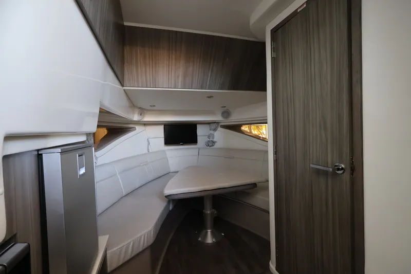 Slide: The Image of Sea Ray Sundancer 320 Outboard 2026 - 27