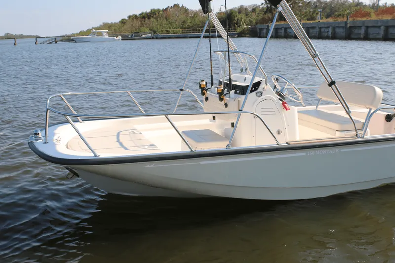 Slide: The Image of Boston Whaler 150 Montauk 2026 - 39